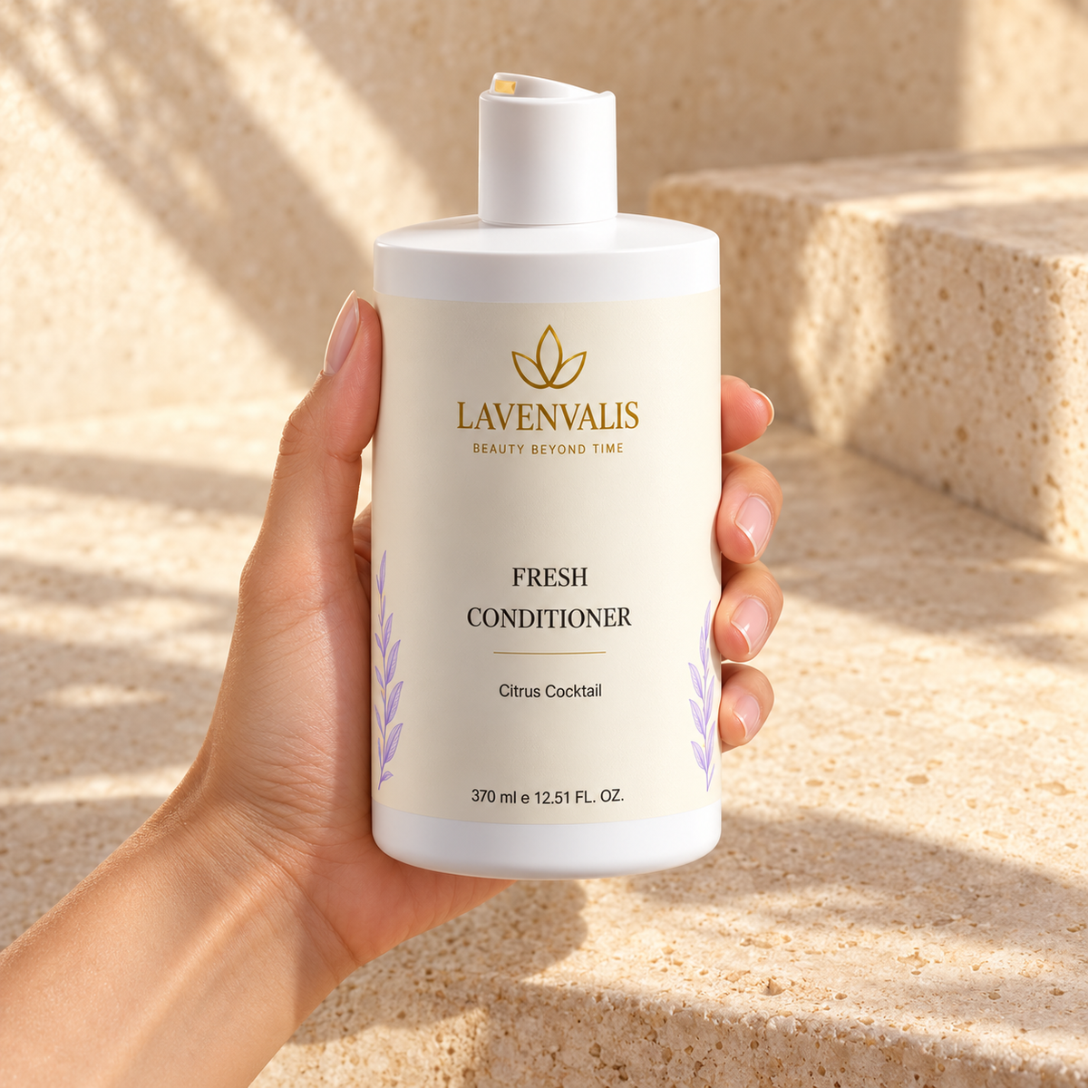 Lavenvalis Fresh Conditioner Citrus Cocktail 370 ml — bottle in hand